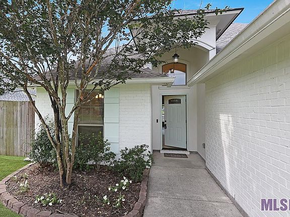 2nd image of 41511 Hearthstone Ave