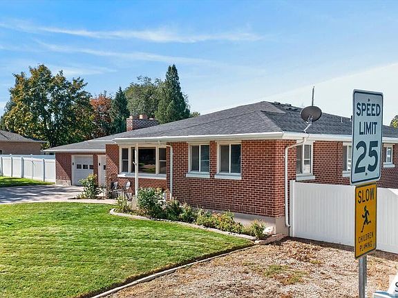 3rd image of 987 Taney Ln