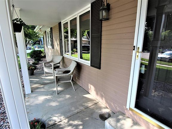 3rd image of 4646 Rockwood Ct