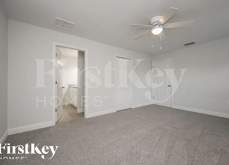 2506 63rd St W — Photo 8