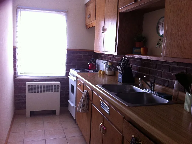 905 Kilian Blvd SE — Photo 20