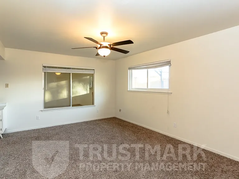101 Highland Oaks Dr — Photo 21