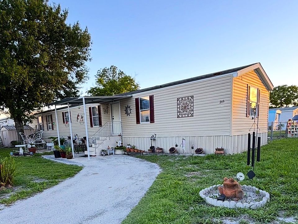 1st image of 209 Coachman Ct #209