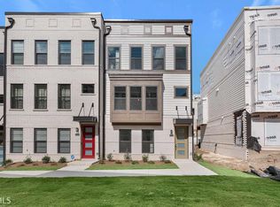 2122 Holtz Ln NW, Atlanta, GA 30318