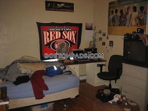 5th image of 78 Hammond St #Tf1
