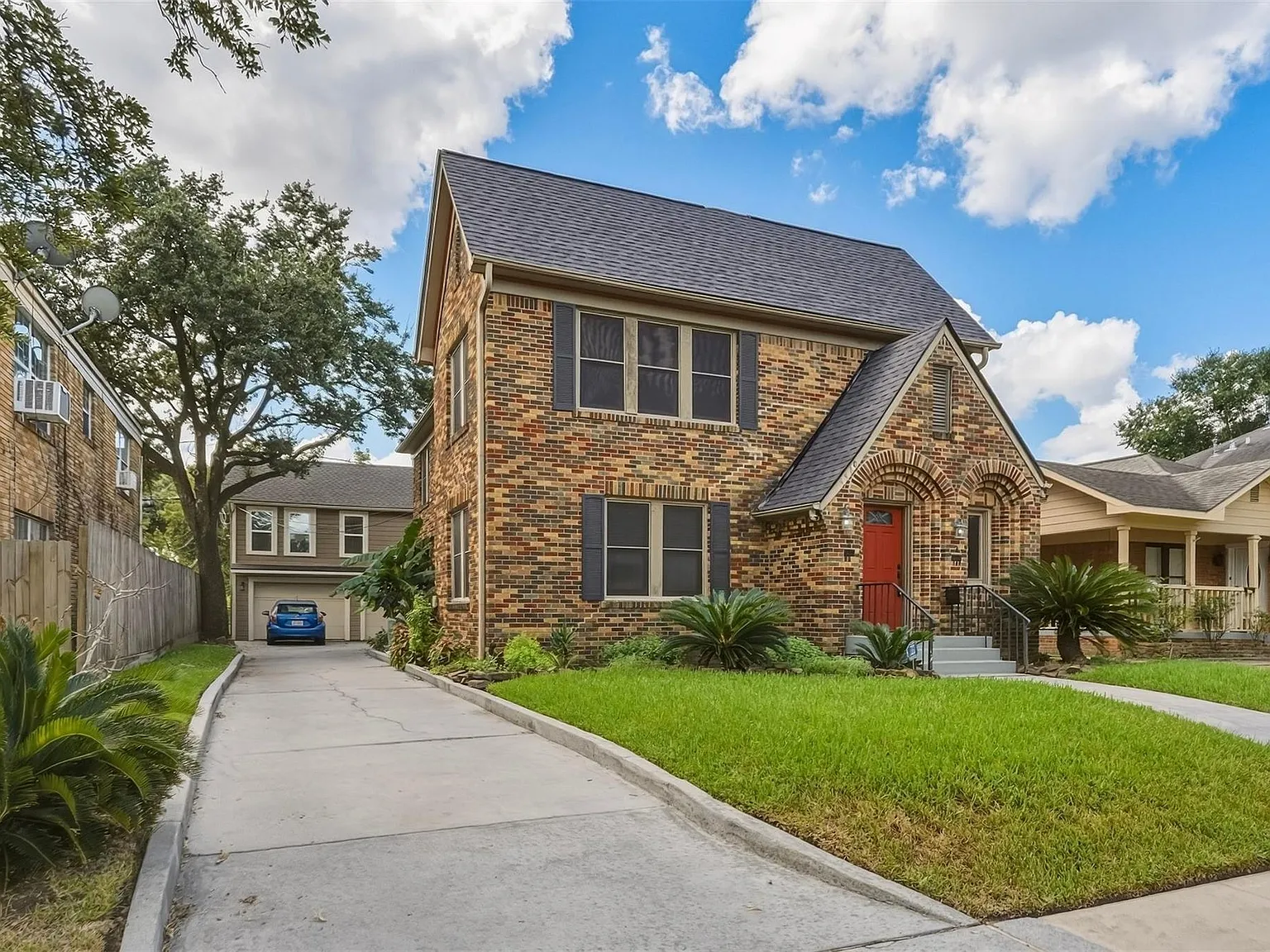 2 bed, 1.0 bath, 1713 sqft, $1,650 — Photo 1