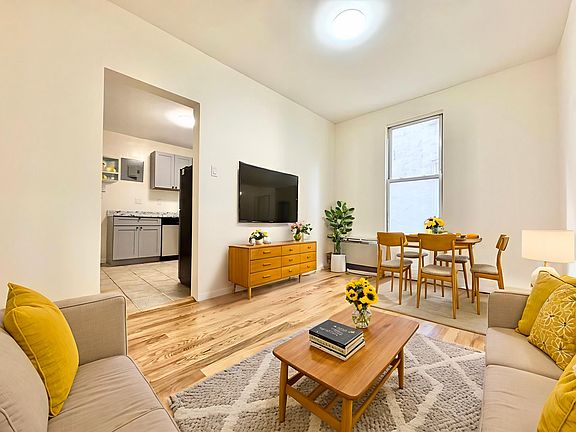4th image of 813 Rogers Ave APT 2R