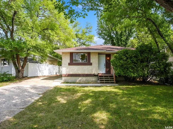 166 Sangster BOULEVARD, Regina, SK S4R 6L5