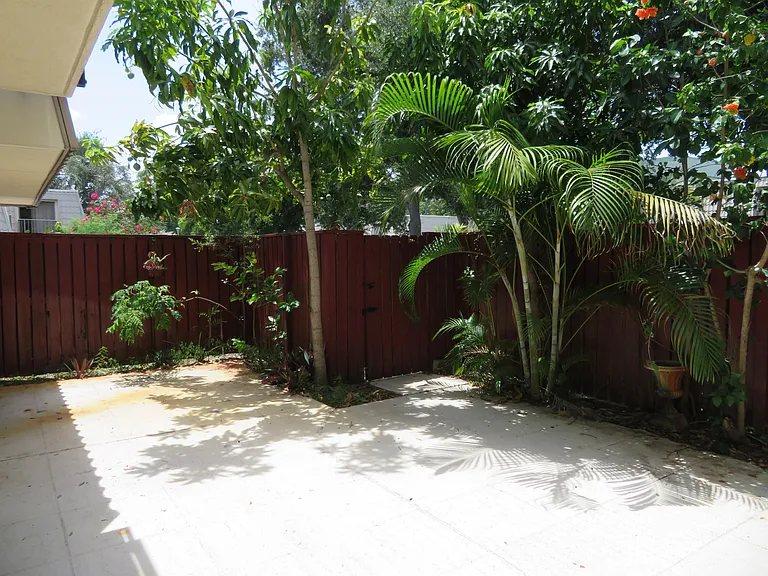 1700 Embassy Dr #708 — Photo 28