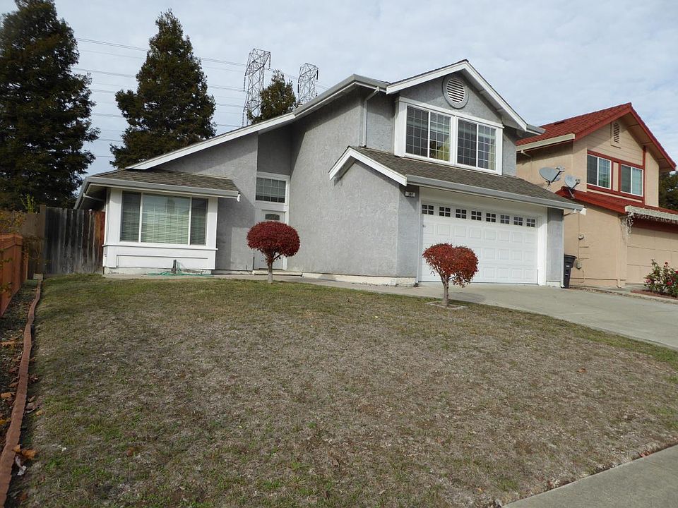1st image of 304 Kingsly Ln