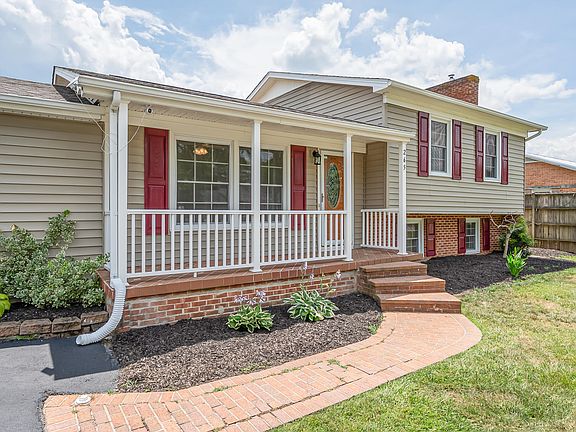 3rd image of 265 Ash Dr SE