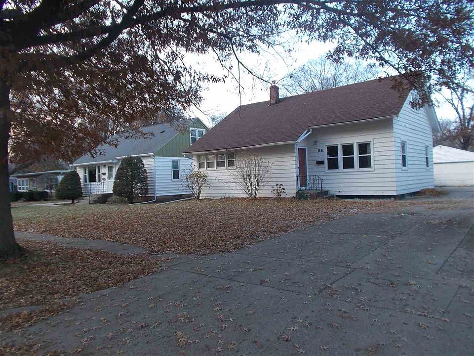 1st image of 1911 Fulton Ave
