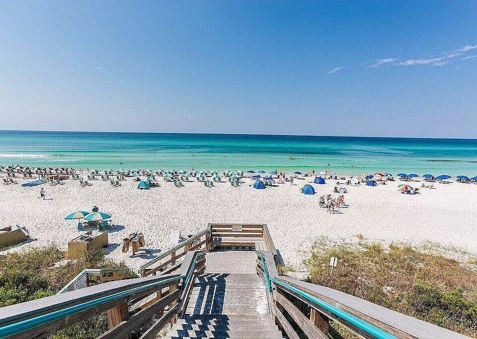 Blue Mountain Beach