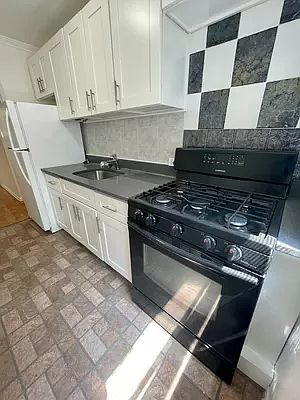 1st image of 118-60 Metro Ave #4