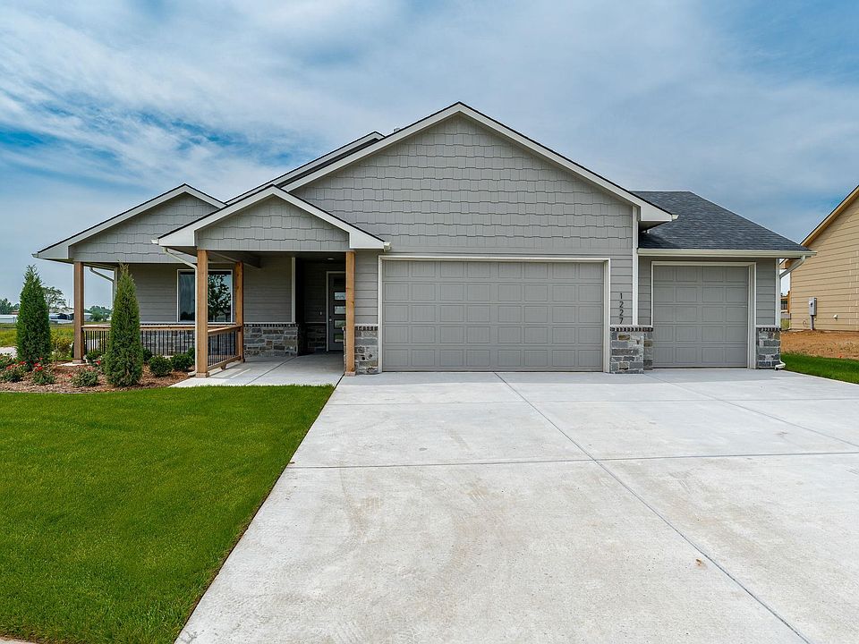 1227 N Main St, Goddard, KS 67052 Zillow