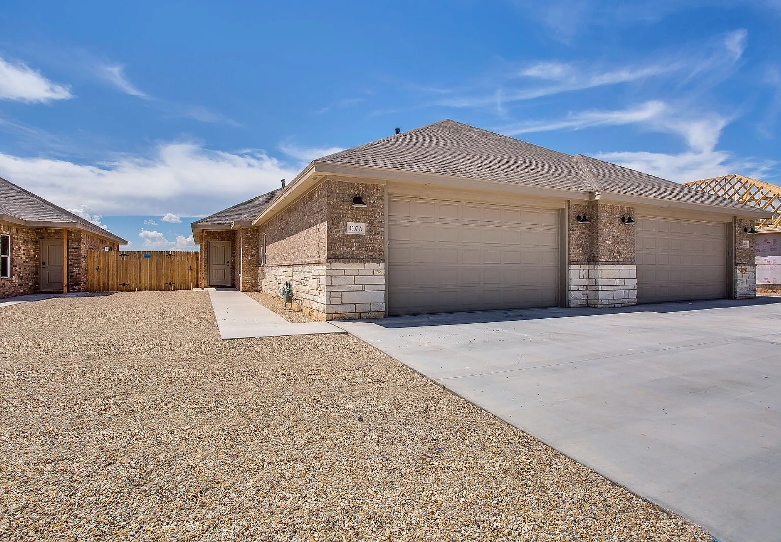 3 bed, 2.0 bath, 1307 sqft, $1,495 — Photo 1