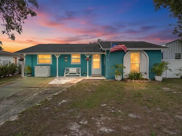 7906 Woodvine Cir, Tampa, FL 33615