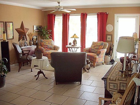 1800 sq ft of bright, spacious living