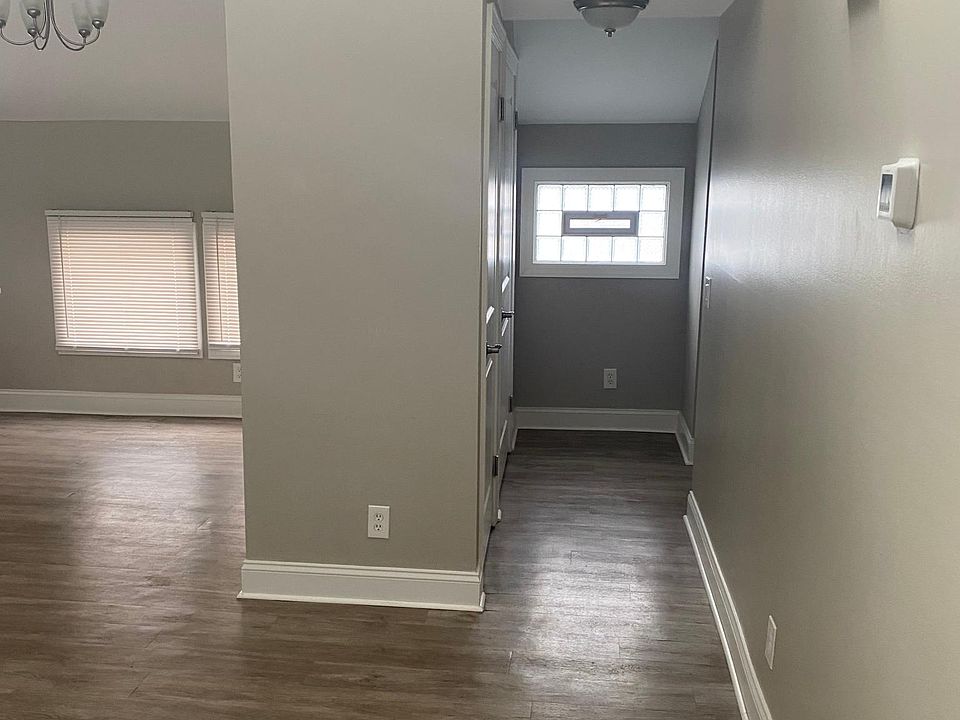 1st image of 13 Northwood Dr