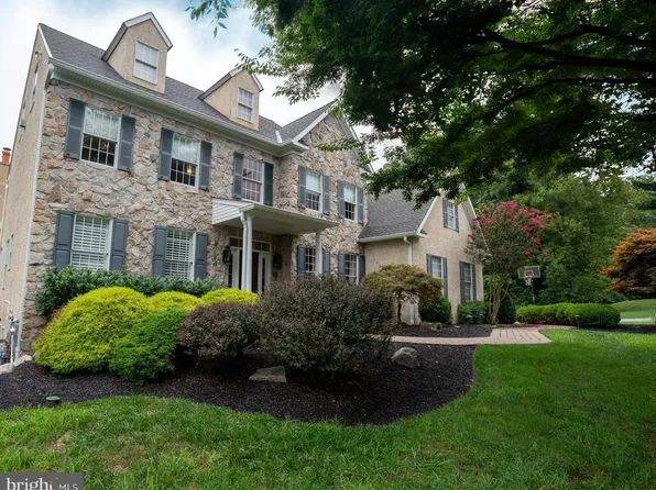 2312 Holly Ln, Lafayette Hill, PA 19444