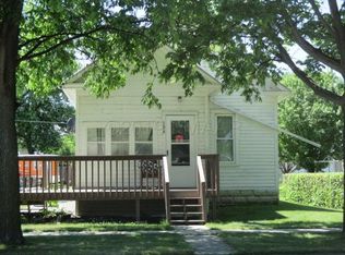 309 11th St N, Breckenridge, MN 56520
