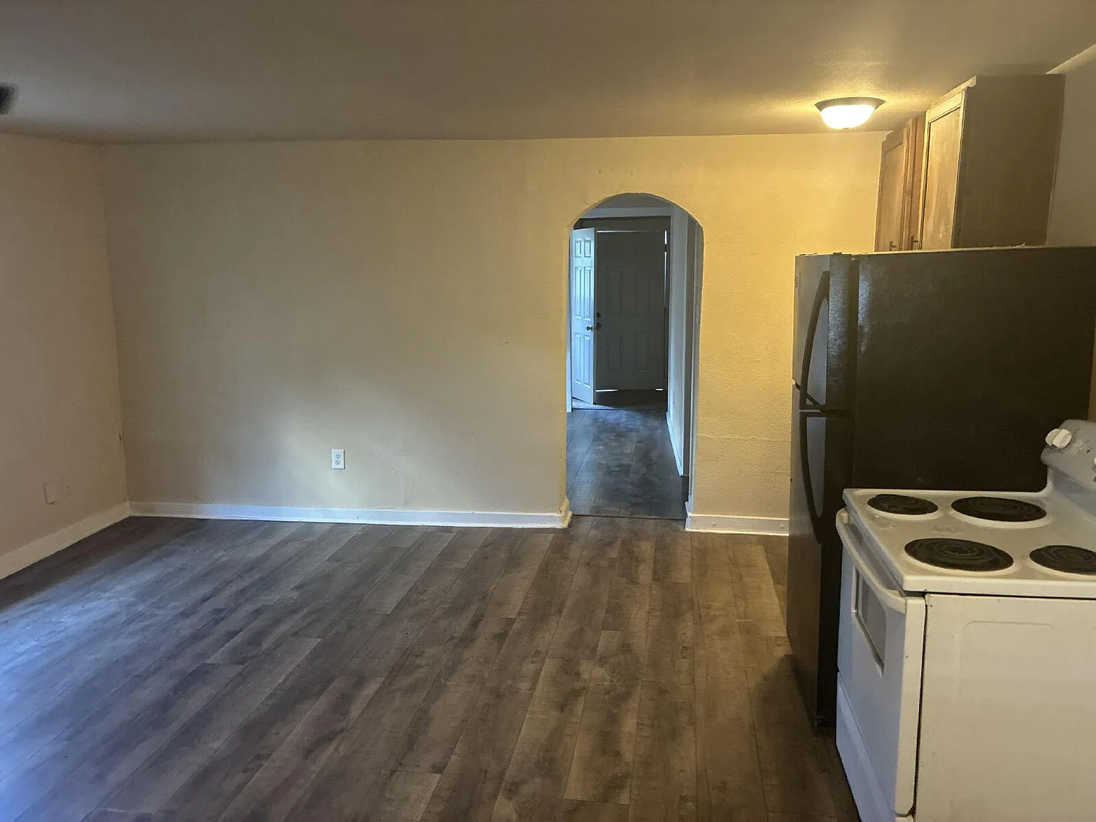 1 bed, 1.0 bath, $740 — Photo 2