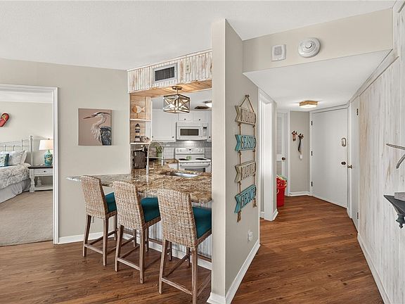 5th image of 15002 Windward Dr Unit 407