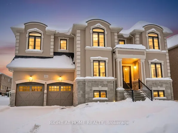 215 Sutherland St S, Clearview, ON L0M 1S0