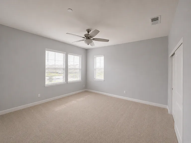Upstairs Bedroom 2