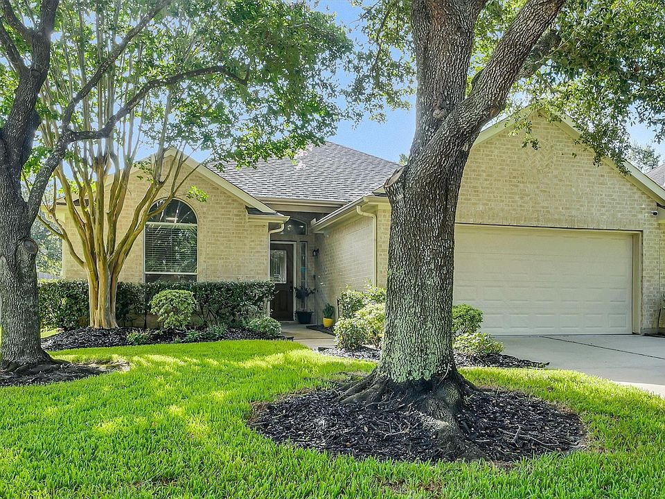 1st image of 4934 Royal Arbor Ln