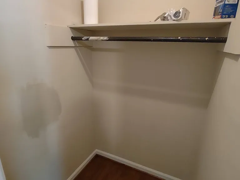 Guest Bedroom #1 Closet