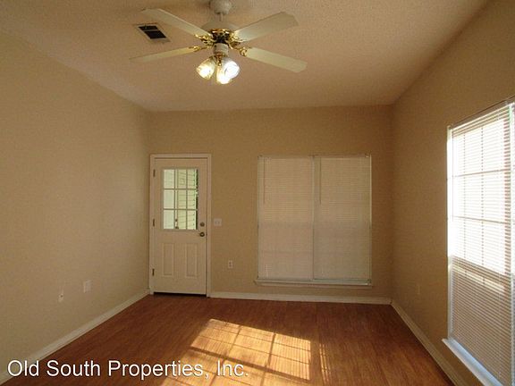 5th image of 206 Wildflower Ln