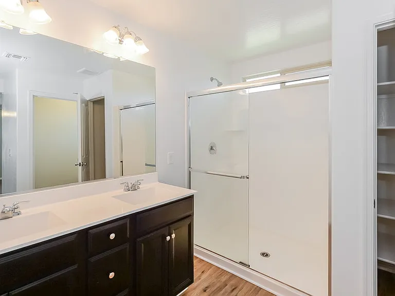 825 S Swallow Ln — Photo 14