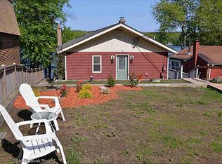 25 Waterfront Ln, Glendale, RI 02826