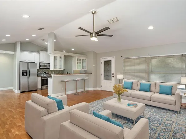 9332 SE 158th St, Summerfield, FL 34491