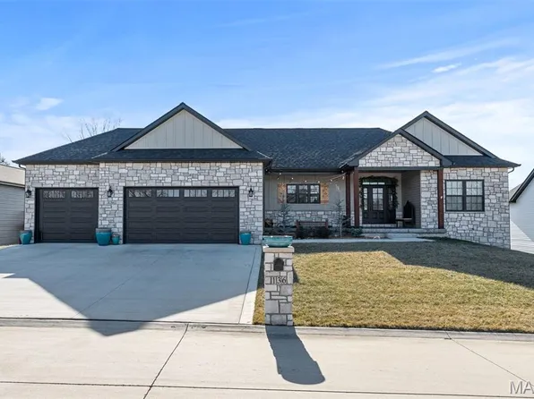 136 Valley Brook Ct, Washington, MO 63090