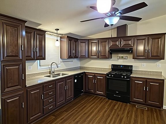 4th image of 2841 Fowler Rd Space 144