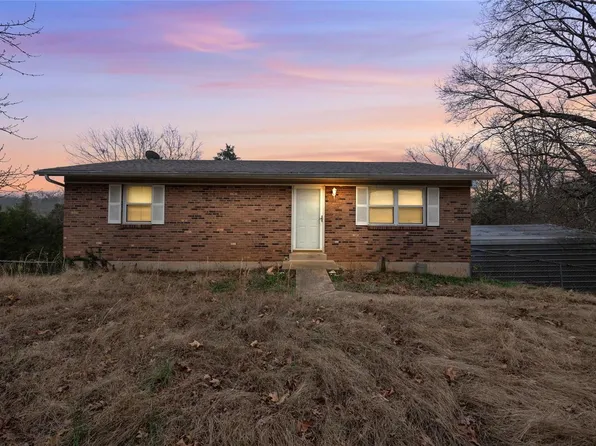 2470 Wegmann Rd, De Soto, MO 63020