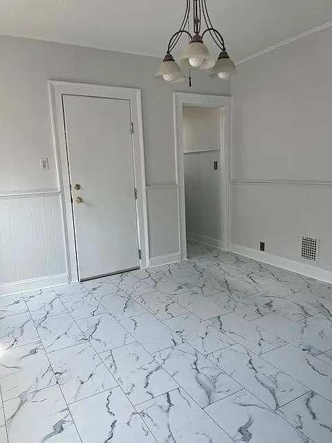 2 bed, 1.0 bath, 1125 sqft, $1,600 — Photo 3