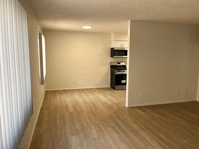 Catalina View Apartments — Photo 24