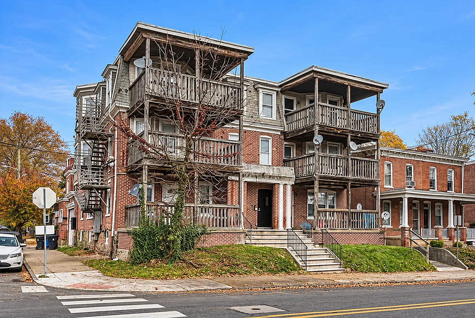 3 bed, $1,780 — Photo 1