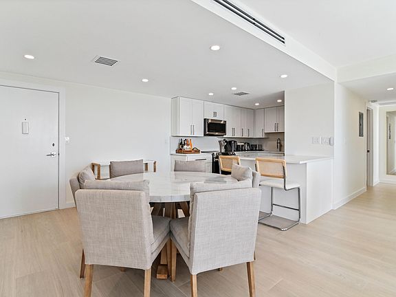 4th image of 2600 N Flagler Dr APT 210