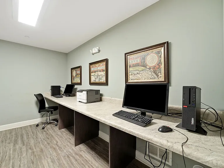 Crescent Villas — Photo 43