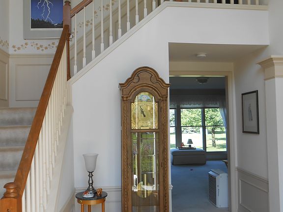 4th image of 478 Delaford Ct
