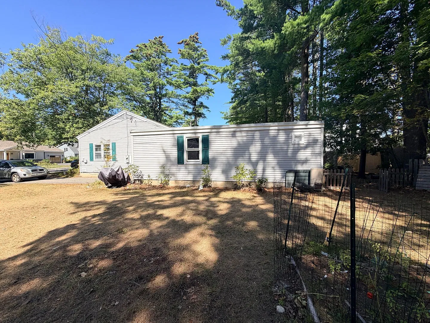 Quaint 3 Bed 2 Bath — Photo 3