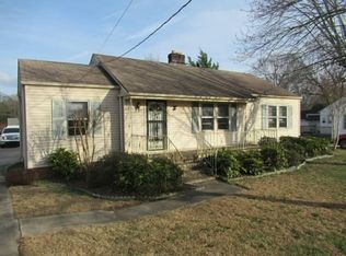 216 Donnan Rd, Taylors, SC 29687