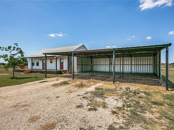 2nd image of 8400 County Road 4093