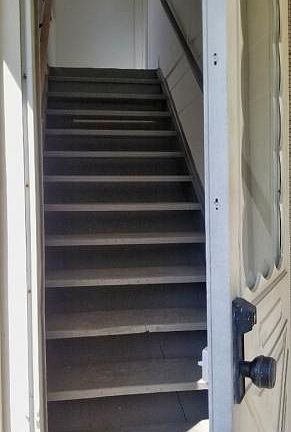 3rd image of 26 N 7th Ave
