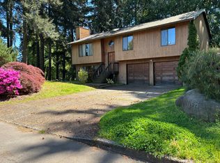14190 S Canyon Ridge Dr, Oregon City, OR 97045