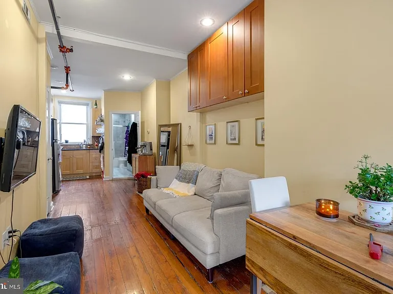 1341 Lombard St #2 — Photo 6